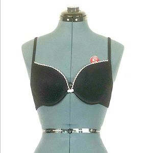 Frederick’s of Hollywood black lace padded bra 36C 485